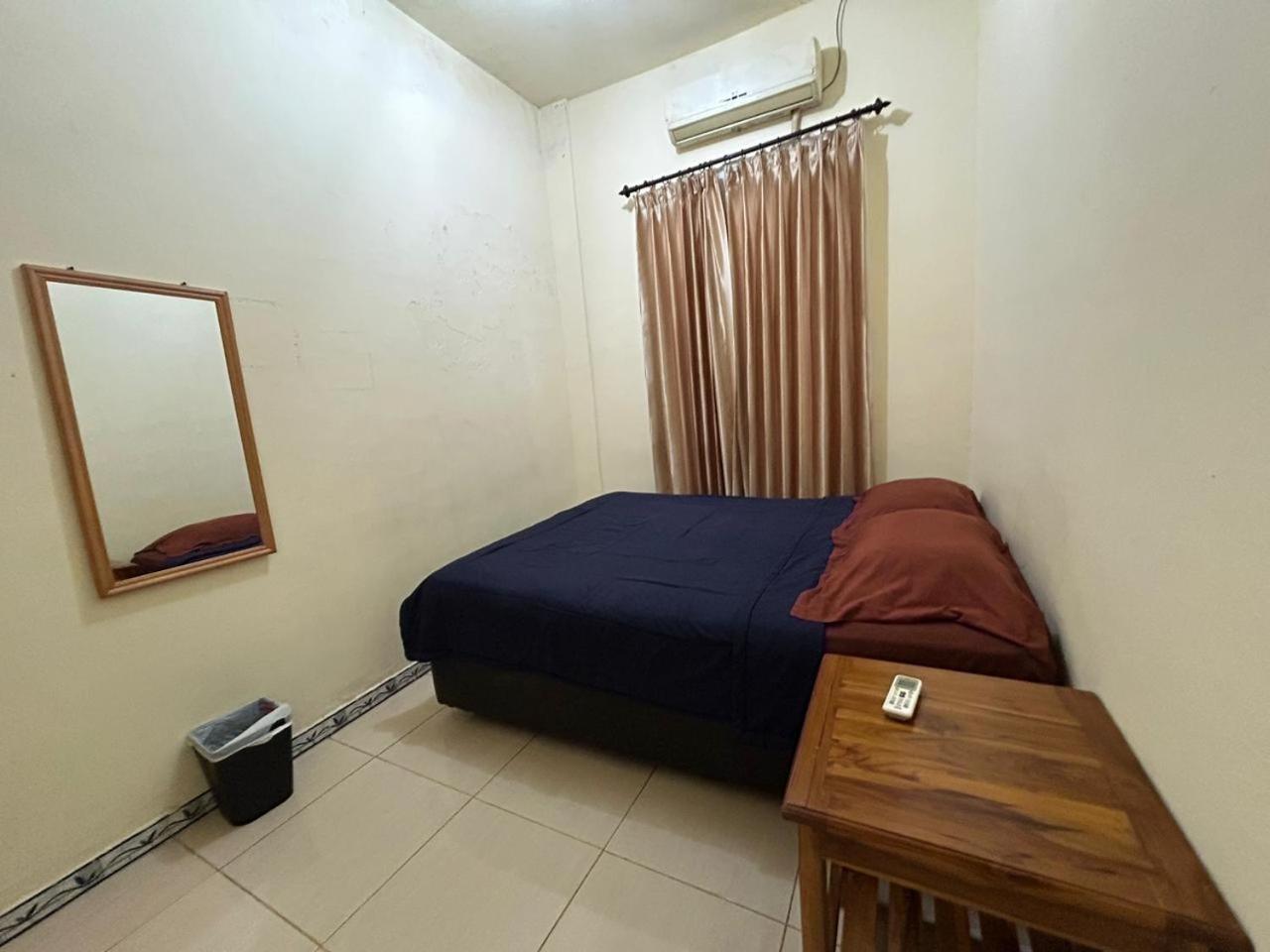 Four-G Home Stay & Komodo Tour Labuan Bajo Extérieur photo